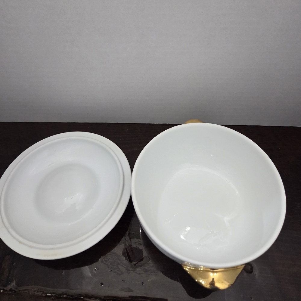 Spode Stafford Floral Porcelain Round Bowl with Lid - Picture 6 of 14